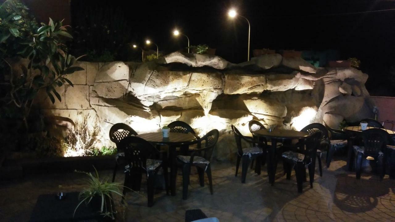 Hostal Sant Roc Otel Botarell Dış mekan fotoğraf